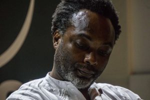SABATO 8 SETTEMBRE, ORE 19:00 IGONI BARRET, LA VOCE DELLA NIGERIA