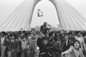 SABATO 25 MAGGIO, ORE 19:00 NARRARE L’IRAN. Con Antonello Sacchetti