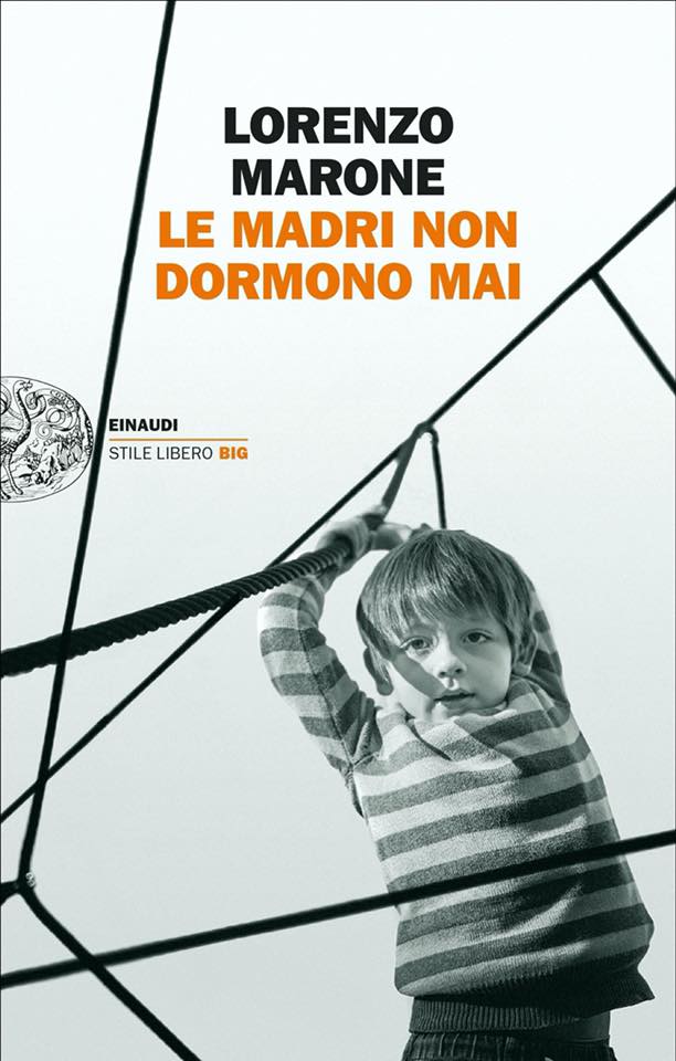 DOMENICA 14 AGOSTO, ORE 17:30  LORENZO MARONE PRESENTA ‘LE MADRI NON DORMONO MAI’ – A FOLGARIA
