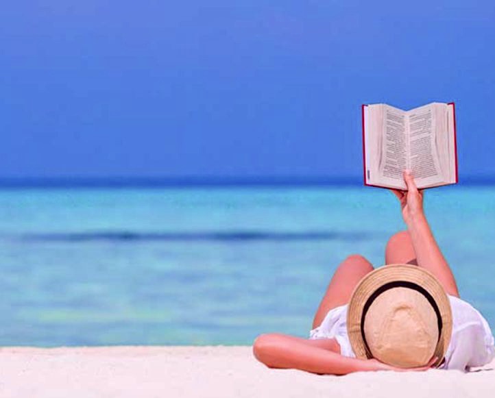 VENERDÌ 14 GIUGNO, ORE 19:00 I LIBRAI DELL’ARCADIA RACCONTANO I LIBRI BELLI CON CUI PASSARE L’ESTATE